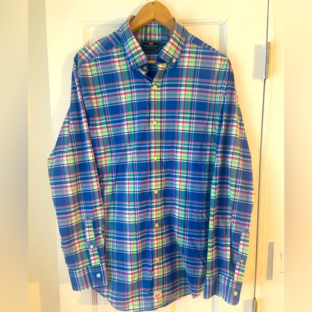 Vineyard Vines Blue Plaid performance fabric Men's shirt
